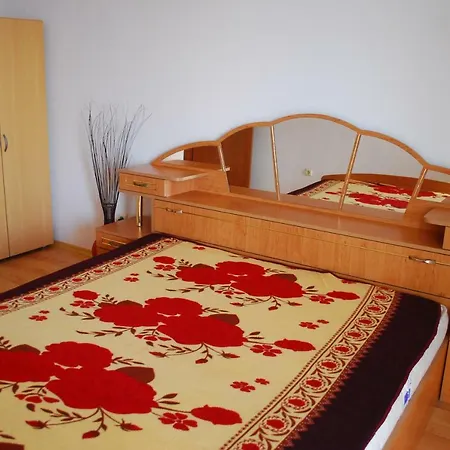 Mercury One Bedroom Center Family Апартаменты *